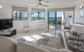 Malibu Apartments